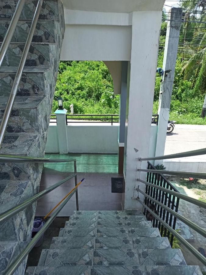 Junie Pension House Moalboal Ngoại thất bức ảnh